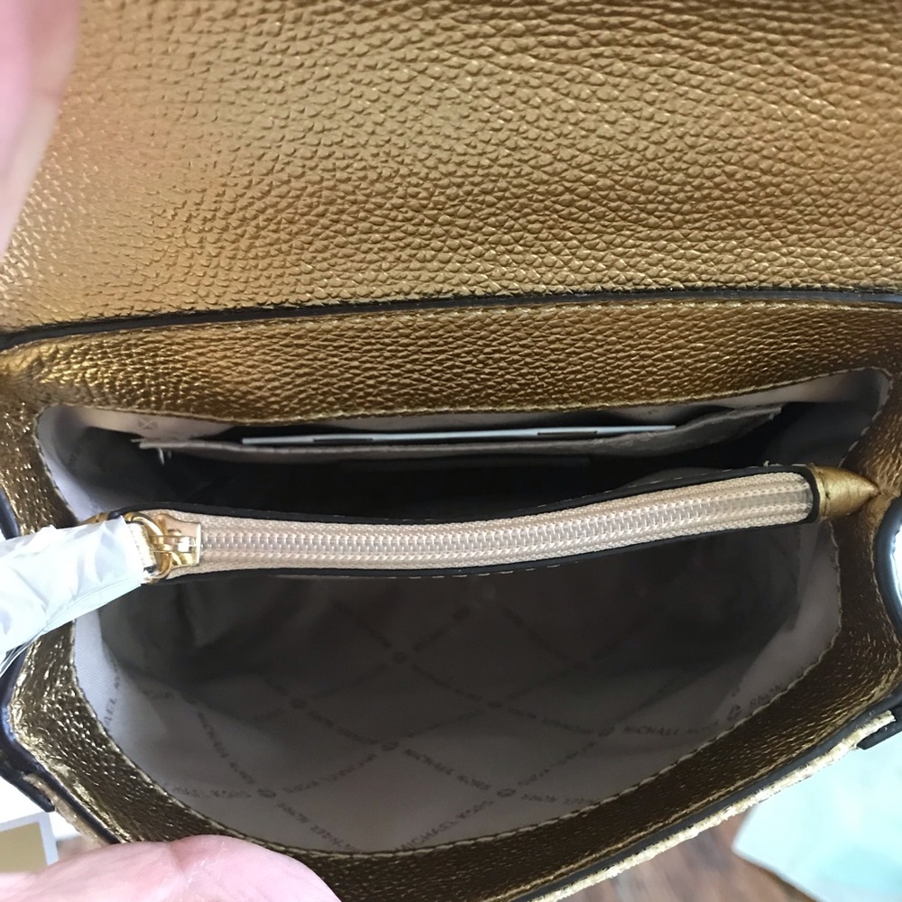 Firm❗️Michael Kors kinsley Satchel Crossbody Bag - Picture 7 of 8
